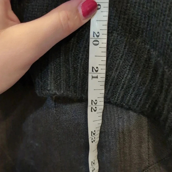 Scoop Chunky Turtle Neck Sweater - Picture 9 of 9